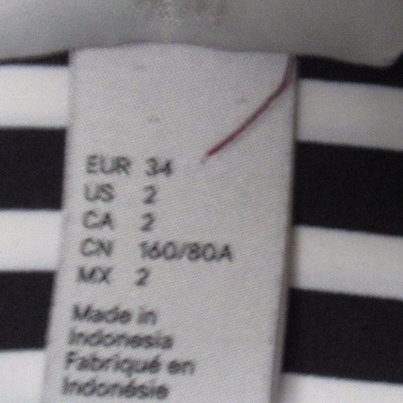 H&M Size 2 Women's Blouse, Navy/White Vertical Stripes, preowned. - Picture 4 of 6
